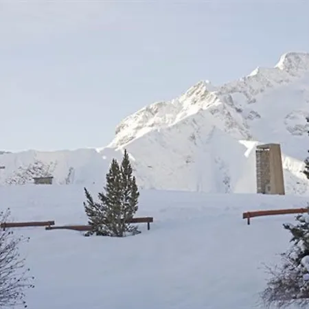 Mounier 4*