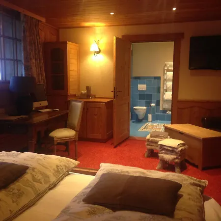Otel Mounier 4*