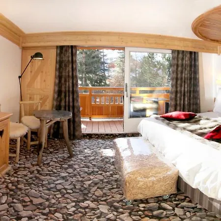Mounier Otel