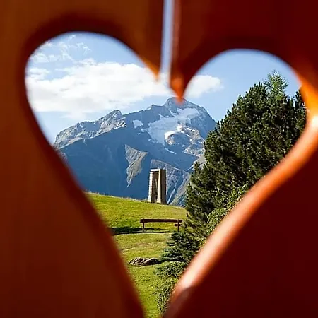 Hotel Mounier 4*