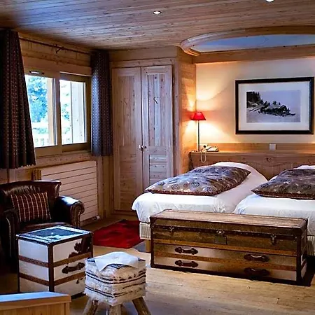 Mounier Hotel 4*