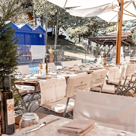 Hotell Mounier 4*